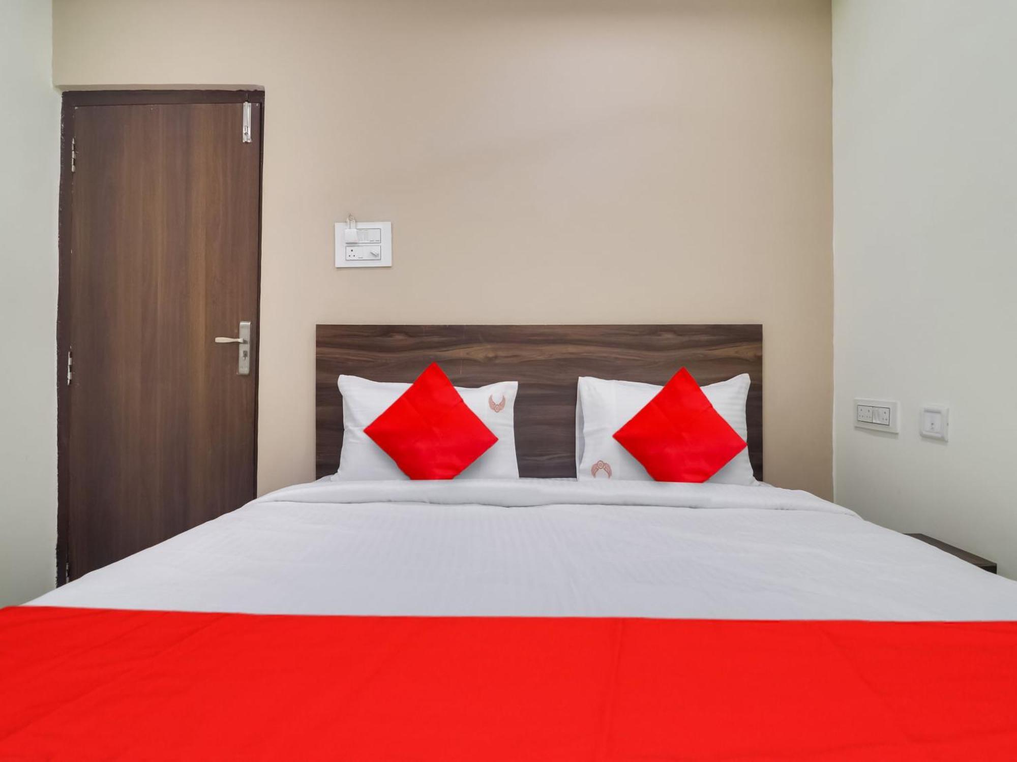 Hotel O Red Stone Hotels Hajdarábád Exteriér fotografie